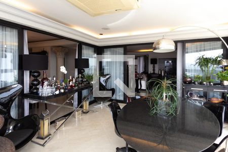 Apartamento à venda com 300m², 4 quartos e 4 vagasVaranda