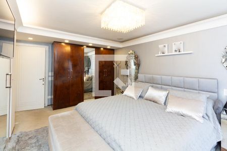 Apartamento à venda com 300m², 4 quartos e 4 vagasSuíte 3