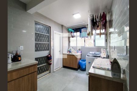 Apartamento à venda com 150m², 4 quartos e 1 vaga Apartamento à venda com 150m², 4 quartos e 1 vagaÁrea de Serviço
