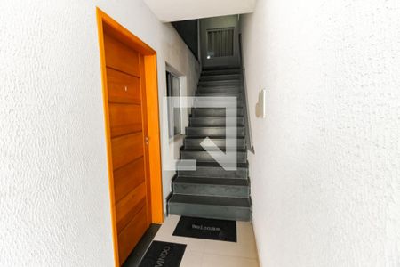 Apartamento à venda com 50m², 2 quartos e sem vagaEscada de acesso - entrada