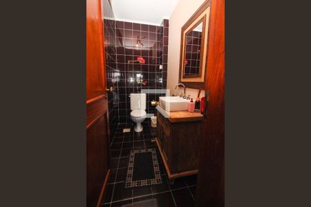 Casa à venda com 350m², 3 quartos e 4 vagasLavabo