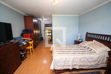 Casa à venda com 350m², 3 quartos e 4 vagasQuarto Suíte