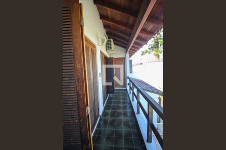 Casa à venda com 350m², 3 quartos e 4 vagasSacada do Quarto 1