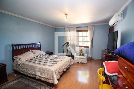 Casa à venda com 350m², 3 quartos e 4 vagasQuarto Suíte