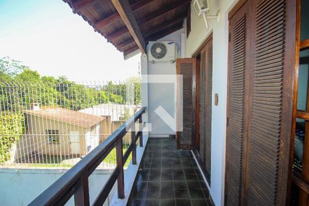 Casa à venda com 350m², 3 quartos e 4 vagasSacada do Quarto 1