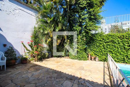 Casa à venda com 350m², 3 quartos e 4 vagasQuintal