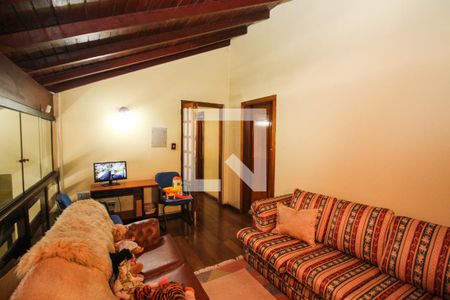 Casa à venda com 350m², 3 quartos e 4 vagasSala 2