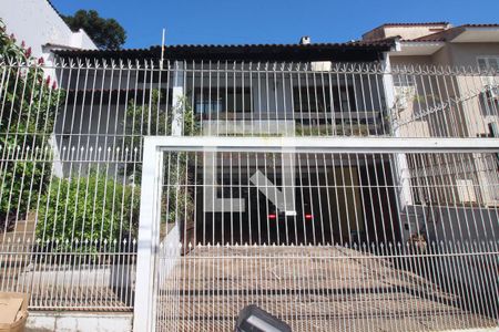 Casa à venda com 350m², 3 quartos e 4 vagasFachada