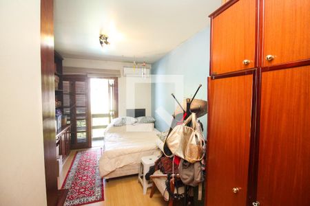 Casa à venda com 350m², 3 quartos e 4 vagasQuarto 2