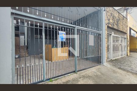 Casa à venda com 174m², 4 quartos e 2 vagasFachada