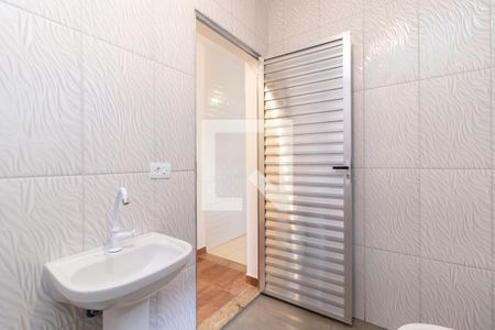 Casa à venda com 174m², 4 quartos e 2 vagasBanheiro 3