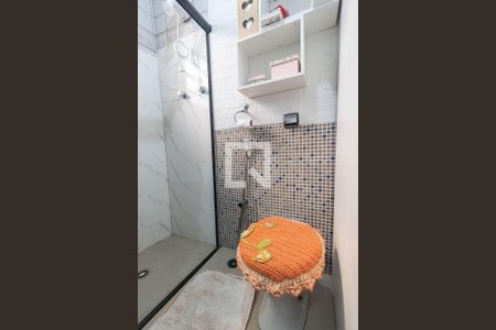 Casa à venda com 270m², 3 quartos e 3 vagas Casa à venda com 270m², 3 quartos e 3 vagasBanheiro