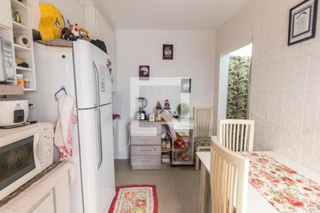 Casa à venda com 270m², 3 quartos e 3 vagas Casa à venda com 270m², 3 quartos e 3 vagasCozinha