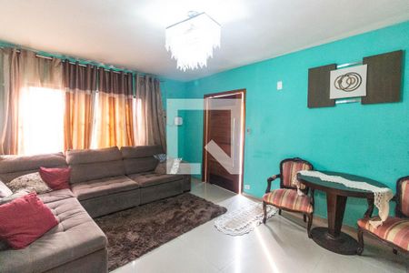 Casa à venda com 270m², 3 quartos e 3 vagas Casa à venda com 270m², 3 quartos e 3 vagasSala