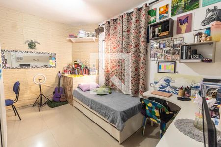 Casa à venda com 270m², 3 quartos e 3 vagas Casa à venda com 270m², 3 quartos e 3 vagasQuarto 1