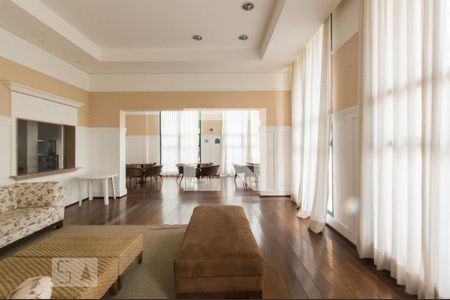 Apartamento para alugar com 119m², 3 quartos e 2 vagas Apartamento para alugar com 119m², 3 quartos e 2 vagasÁrea comum
