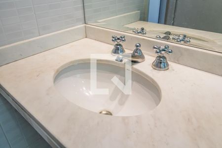Apartamento para alugar com 119m², 3 quartos e 2 vagas Apartamento para alugar com 119m², 3 quartos e 2 vagasBanheiro