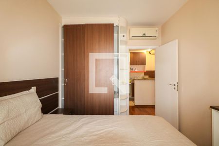 Studio à venda com 38m², 1 quarto e 1 vaga Studio à venda com 38m², 1 quarto e 1 vagaQuarto