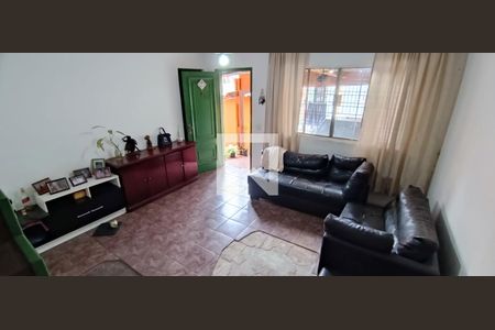 Casa à venda com 96m², 2 quartos e 1 vaga Casa à venda com 96m², 2 quartos e 1 vagaSala