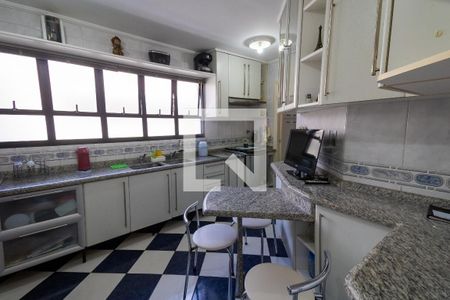 Apartamento para alugar com 116m², 3 quartos e 2 vagas Apartamento para alugar com 116m², 3 quartos e 2 vagasCozinha