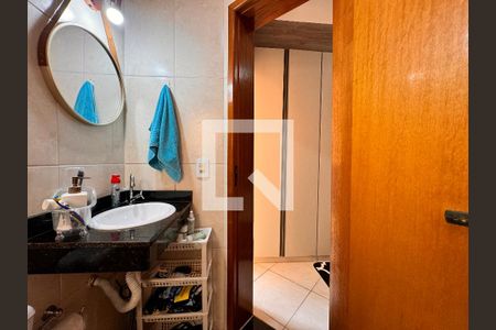 Apartamento à venda com 54m², 2 quartos e 1 vagaBanheiro da Suíte