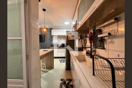 Apartamento à venda com 54m², 2 quartos e 1 vagaCozinha