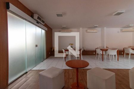 Apartamento à venda com 68m², 2 quartos e sem vagaÁrea comum