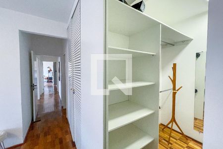 Apartamento para alugar com 103m², 3 quartos e 1 vagaCloset