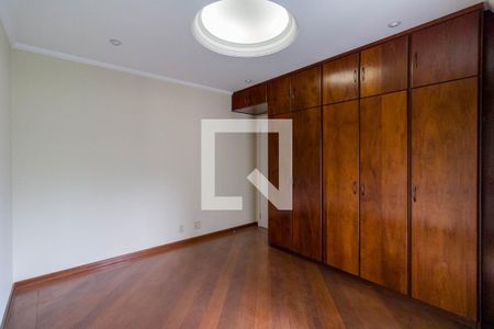 Apartamento à venda com 192m², 3 quartos e 4 vagasQuarto 2