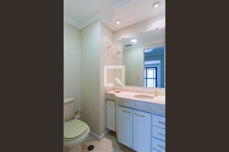 Apartamento à venda com 192m², 3 quartos e 4 vagasBanheiro 