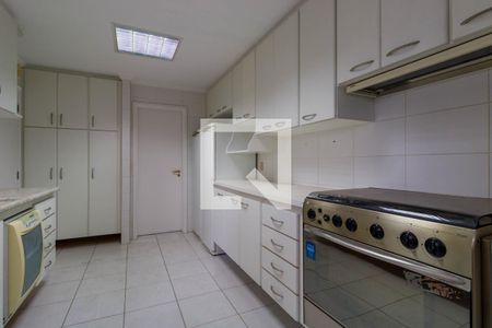 Apartamento à venda com 192m², 3 quartos e 4 vagasCozinha