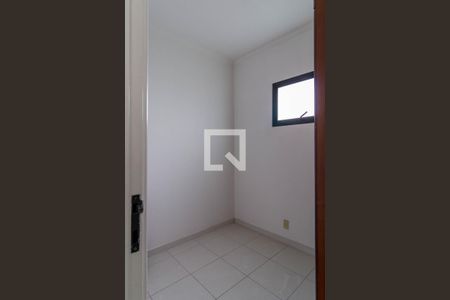 Apartamento à venda com 192m², 3 quartos e 4 vagasQuarto de Serviço