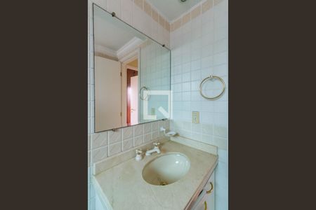 Apartamento à venda com 192m², 3 quartos e 4 vagasBanheiro 