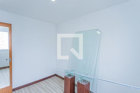 Quarto 1 de apartamento para alugar com 2 quartos, 44m² em Jardim Íris, São Paulo
