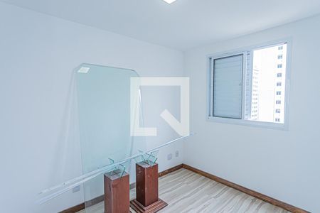 Quarto 1 de apartamento para alugar com 2 quartos, 44m² em Jardim Íris, São Paulo