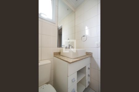 Apartamento à venda com 170m², 4 quartos e 3 vagasBanheiro das suítes 01 e 02