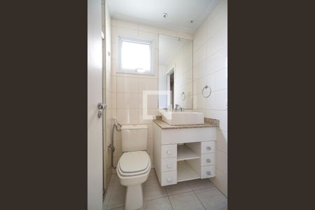 Apartamento à venda com 170m², 4 quartos e 3 vagasBanheiro das suítes 01 e 02