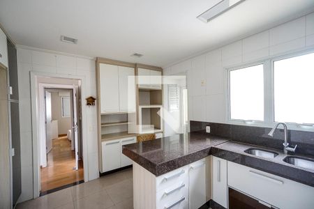 Apartamento à venda com 170m², 4 quartos e 3 vagasCozinha