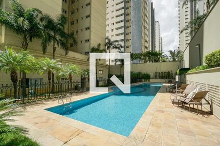 Apartamento à venda com 170m², 4 quartos e 3 vagasPiscina