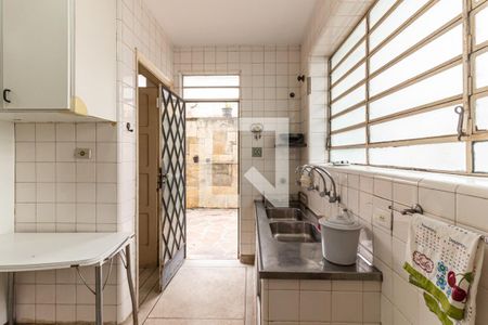 Casa para alugar com 450m², 4 quartos e 5 vagasCozinha