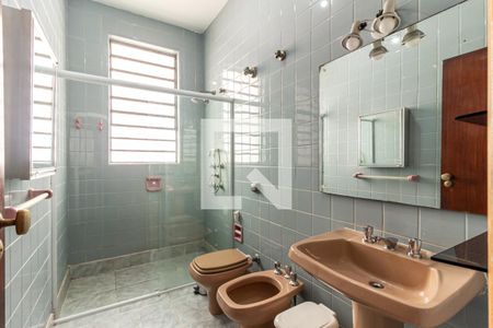 Casa para alugar com 450m², 4 quartos e 5 vagasBanheiro 2