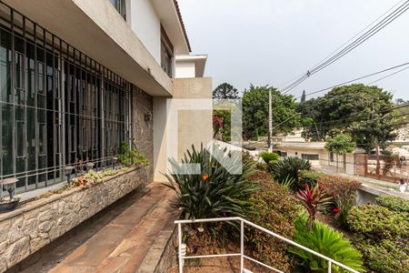 Casa para alugar com 450m², 4 quartos e 5 vagasFachada - Jardim