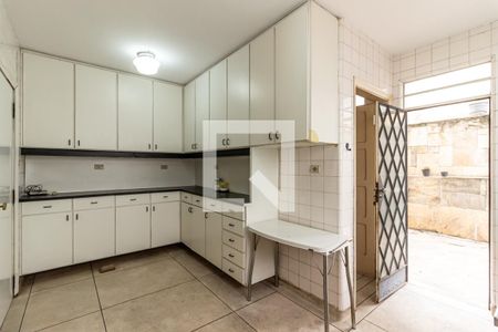 Casa para alugar com 450m², 4 quartos e 5 vagasCozinha
