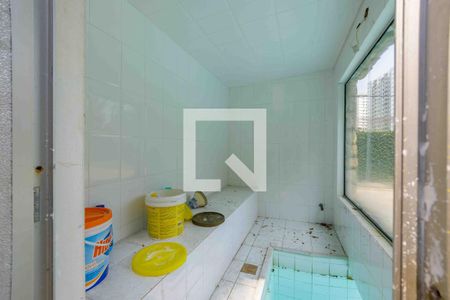 Casa à venda com 1500m², 6 quartos e 12 vagas Casa à venda com 1500m², 6 quartos e 12 vagasSauna