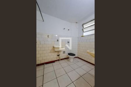 Studio à venda com 45m², 1 quarto e sem vaga Studio à venda com 45m², 1 quarto e sem vagaBanheiro