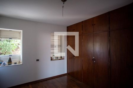 Casa à venda com 360m², 5 quartos e 4 vagasQuarto 2