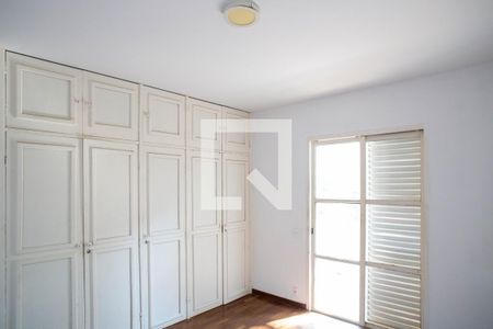 Casa à venda com 360m², 5 quartos e 4 vagasQuarto 1