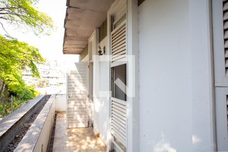 Casa à venda com 360m², 5 quartos e 4 vagasVaranda