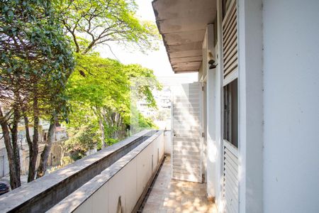 Casa à venda com 360m², 5 quartos e 4 vagasVaranda