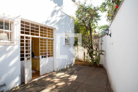 Casa à venda com 360m², 5 quartos e 4 vagasÁrea de Serviço